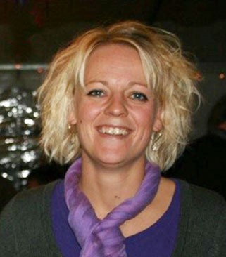 Stationsdyrlæge
Johanne Cæsar
Juul, Dyrlægerne
Nørhald.
Tlf.: 51 34 78 70